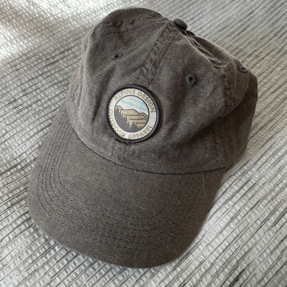 NWT Women’s Alpine Design Chambray Cap - Picture 9 of 10